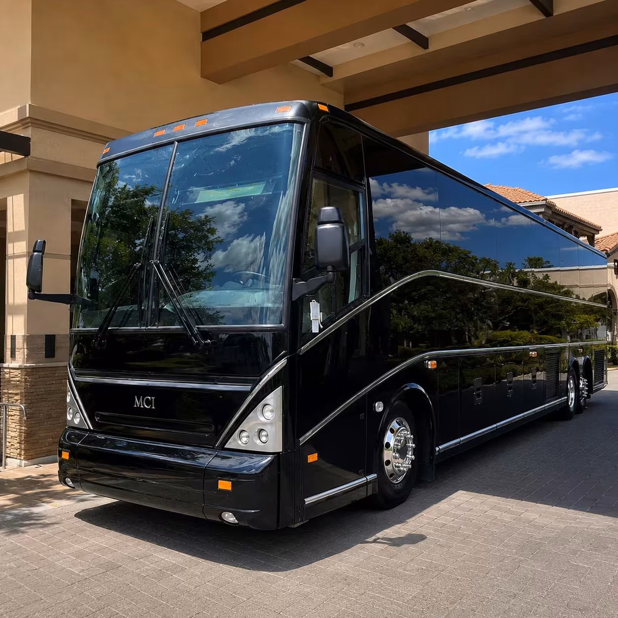 lauderhill airport shuttle buses and executive transfers to fll