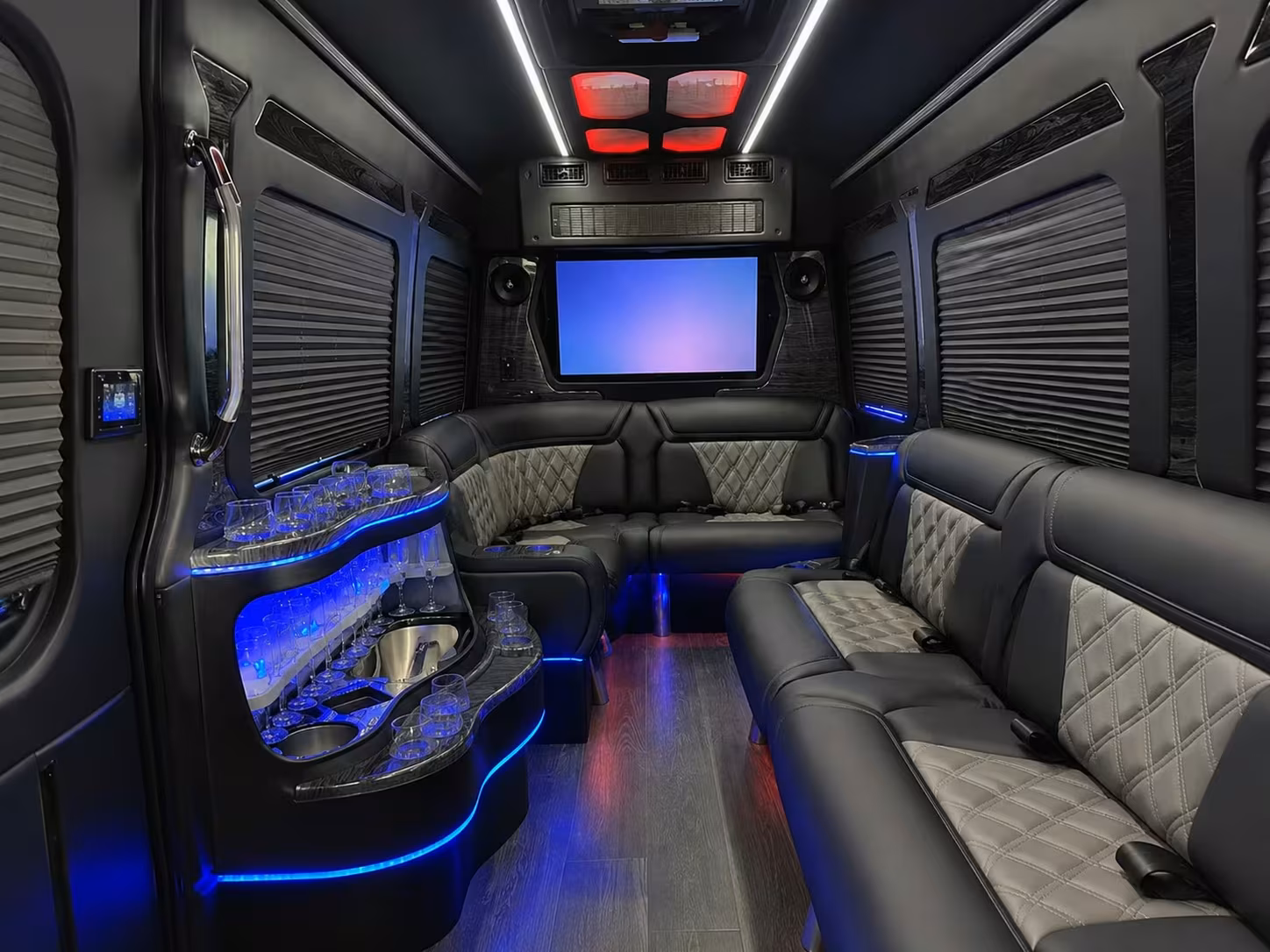 lauderhill sports fan and team shuttle buses